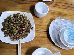 -亨利烧烤(理想山店)