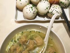 鲜肉小馄饨-东泰祥生煎馆(重庆北路店)