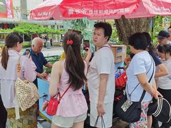 -詹爷爷乌节路街头冰淇淋