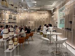 大堂-奈雪的茶(市百一店)