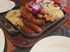香肠拼盘-申德勒加油站餐厅(三里屯北小街店)