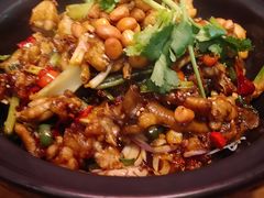 干锅牛蛙煲-馬蘭花開(车站大道店)