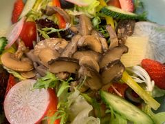 什锦鲜蘑菇沙拉-雕刻时光咖啡馆(北苑店)