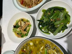 -江城小馆陕南妈妈菜·全球旅行餐厅(钟楼店)