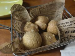 -BHC炸鸡(明洞总店)