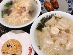 小碗虾皮馄饨-耿福兴(凤凰美食街店)