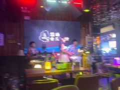 -喜鹊音乐酒馆(西街店)