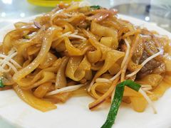 牛肉炒河粉-新灿记大酒楼