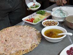 -官塘陈记鱼生·潮汕砂锅粥·潮汕生腌牛肉火锅(潮枫路总店)