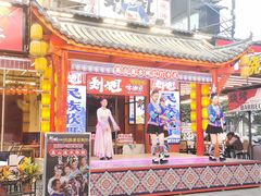 -刘姐啤酒鱼民族演艺餐厅(西街总店)