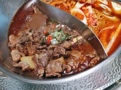 -左庭右院鲜牛肉火锅(浦江欢乐颂店)