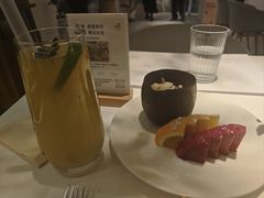 -春树下·树屋花房西餐厅(罍街AS1980店)