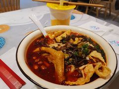 -丽丽三鲜螺蛳粉(田林路店)