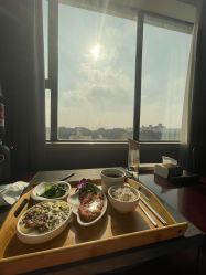 -卓玥国际月子会所(罗山路店)