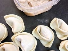 刀鱼馄饨-老半斋(福州路店)