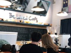 -Be Lived Cafe比例咖啡(摩天轮店)
