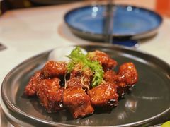 红酒泡沫牛仔粒-荟廷·晶萃(陆家嘴尚悦湾店)
