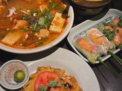 -大头虾越式风味餐厅(光明广场店)