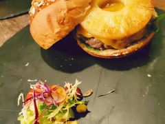 -HIGH FIVE哈福手工汉堡(桂林路店)