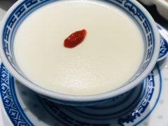 杏仁豆腐-禄婶鸡煲·打边炉