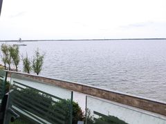 -上海滴水湖皇冠假日酒店