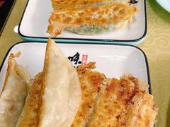 肉三鲜锅贴-春水锅贴·传统鲁菜(大明湖店)