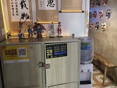 -荒岛实景沉浸密室(江汉路1店)