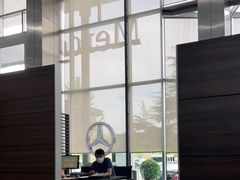 -奔驰上海利星(七宝店)