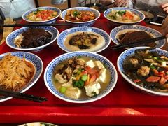 -蓝田九大碗民俗食府(蓝田店)
