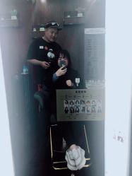 -一東造型烫发染发