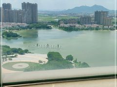 -荣誉国际酒店-云顶旋转餐厅