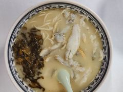 -明呈黄鱼面馆(斜土路店)