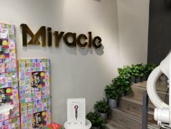 -Miracle集简美发沙龙