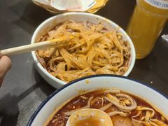 -香探花·擀面皮肉夹馍(北苑店)