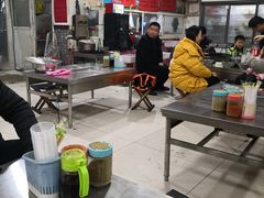 大堂-老广烧烤(骆驼山康馨园店)