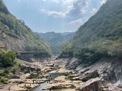 -燕子河大峡谷天坑仙境