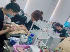 -首脑美容美发化妆美甲培训学校(龙岗校区)