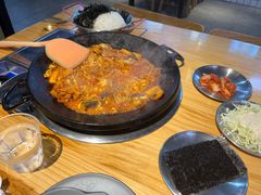 -红辣椒八爪鱼特色韩国料理专门店(远景路旗舰店)