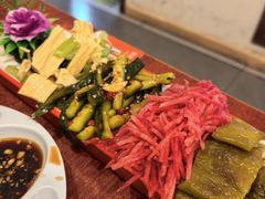 -聚首堂·特色小吃·肘子·炙子烤肉烤串(什刹海德胜门店)