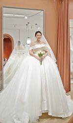 -派丽莫Pellimo原创设计婚纱品牌