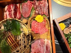 -山川小町·极番烧肉(新地假日广场店)