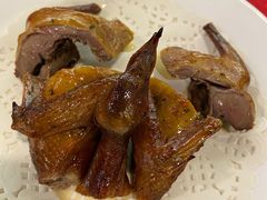 招牌黑椒脆皮鸽-光头老板·本帮菜