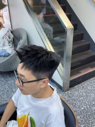 -藤野造型专业烫染接发