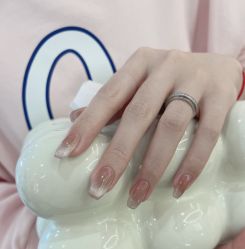 -七月美睫 美甲