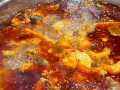 -肖肖酸萝卜鱼火锅(总店)