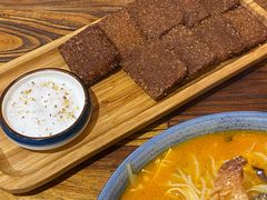 遵义黄糍粑-猫爷的腔调·黔小馆(交大医学住宅区店)