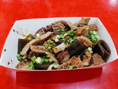 -六合夜市