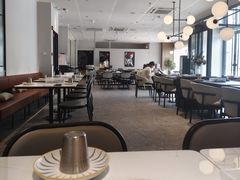-必胜客(万达百货店)