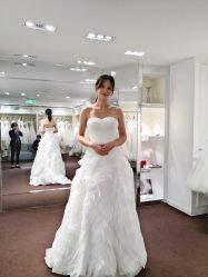 -LA GRACE高端婚纱礼服定制馆