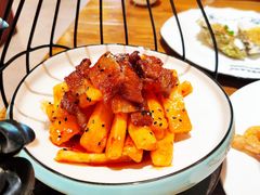 蜜汁肉烧山药-东来菜馆•手抓海鲜家常菜•海鲜锅贴(鸽子窝店)